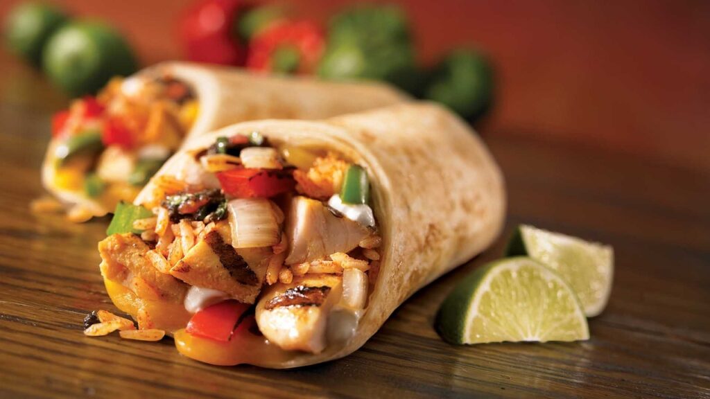 Spicy chicken wraps, yogurt sauce and homemade tortillas