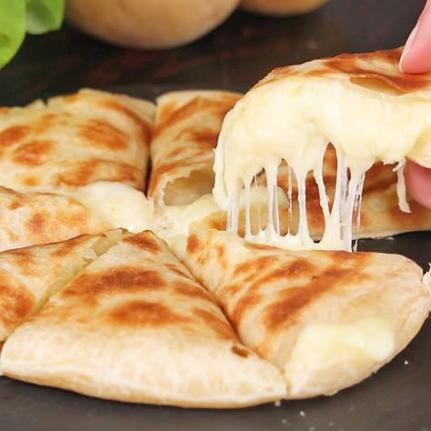 Potato and cheese bread