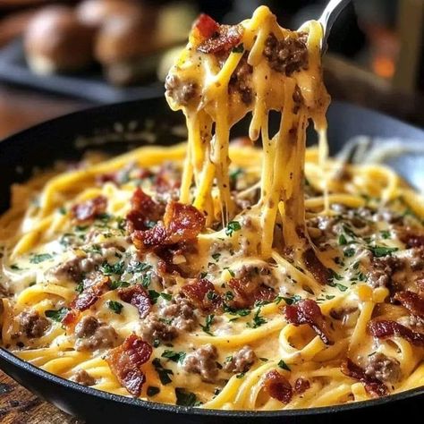 Loaded Bacon Cheeseburger Alfredo Pasta