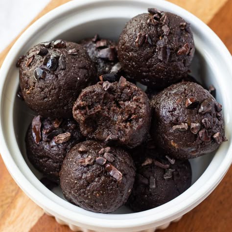 Chocolate Brownie Date Balls