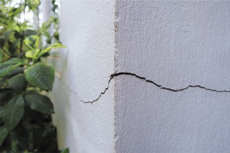Quickly Repair Cracks and Crevices
